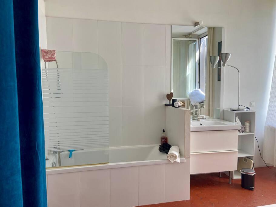 Logis Confortable - Accueillant Marseille Exteriör bild