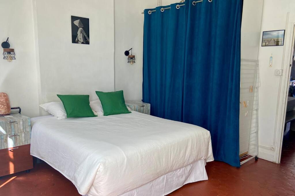 Logis Confortable - Accueillant Marseille Exteriör bild