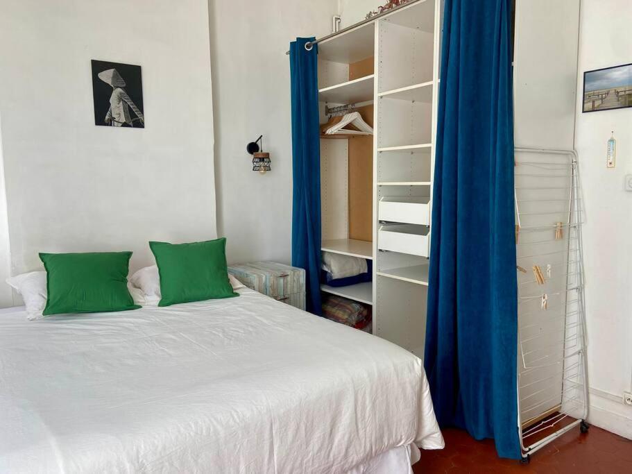 Logis Confortable - Accueillant Marseille Exteriör bild