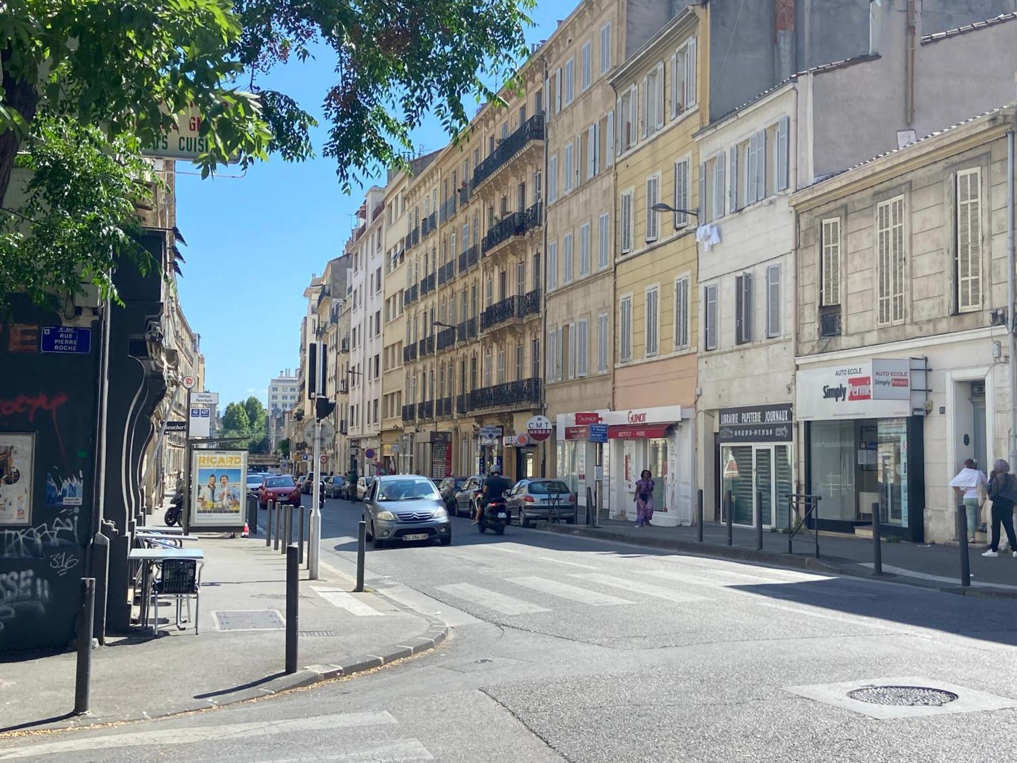 Logis Confortable - Accueillant Marseille Exteriör bild